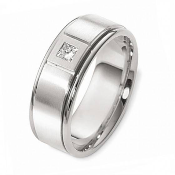Men's diamond wedding ring