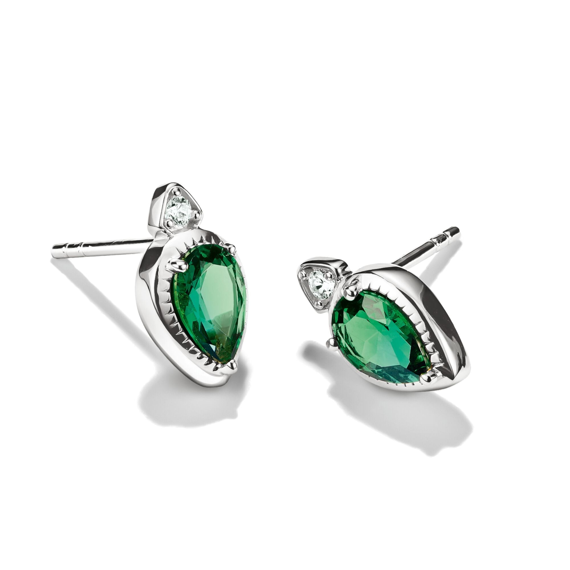 THOMAS SABO Stud Earrings with Green Teardrop Stones Silver