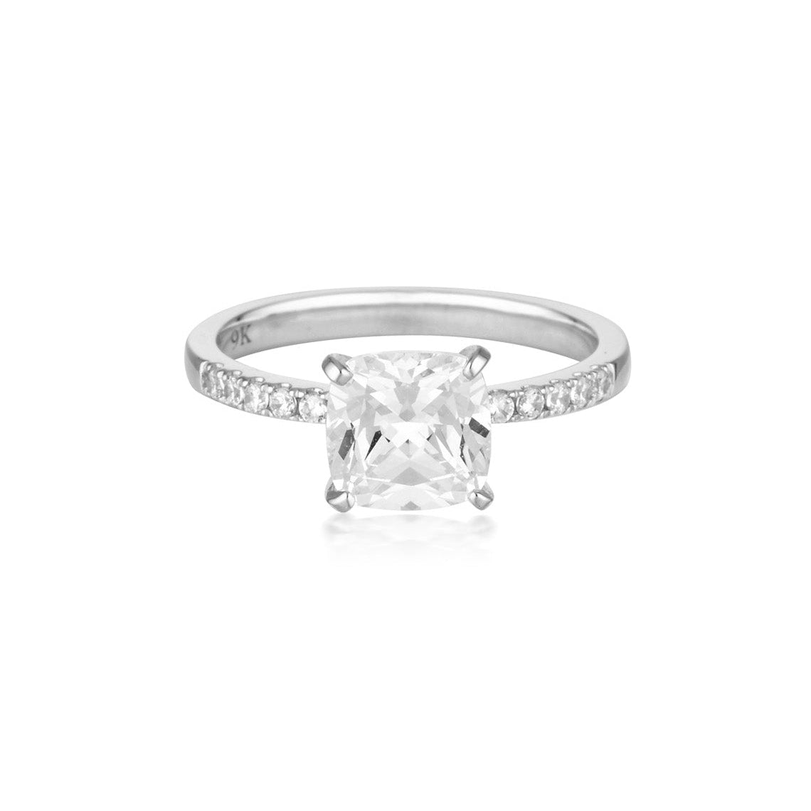 Cushion Cut 1.5ct Engagement Ring in White Gold