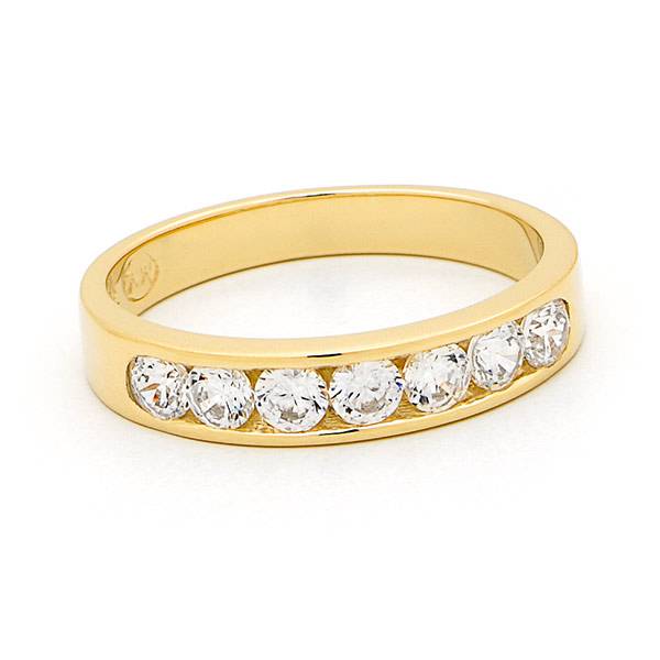 Brilliant cut diamond set wedding ring