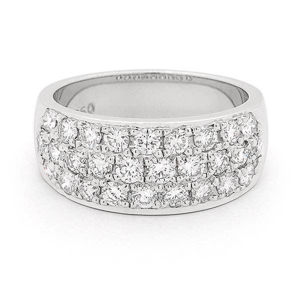 Brilliant cut three row diamond ring