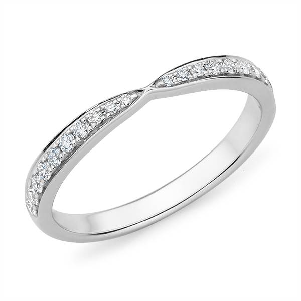 Pinched diamond wedding ring
