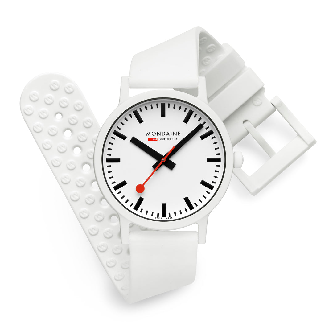 Mondaine Official Swiss Railways Essence 41mm - MS1.41110.RA