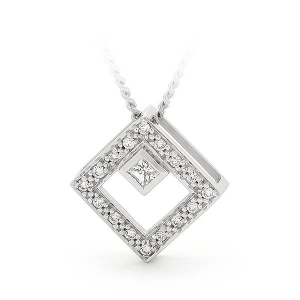 Princess & brilliant cut diamond pendant